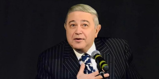 А давайте как в старые добрые времена. По анекдотам. Без политоты, и прочей хрени