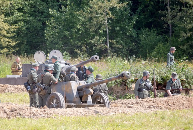 От поражения до победы. 1941-1944 реконструкция.