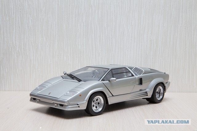 Lamborghini в масштабе 1:18