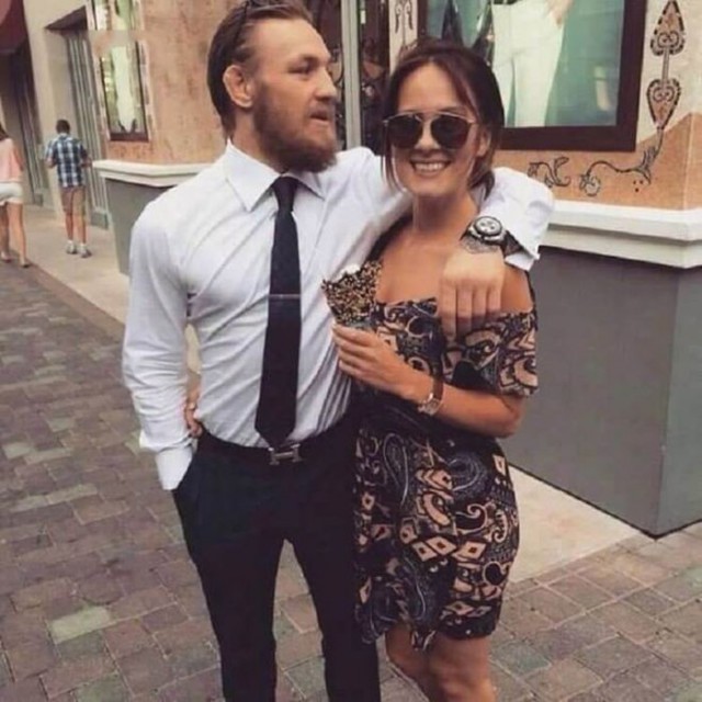 «Она была со мной, когда я был никем»: история успеха ирландского борца «UFC» Конора МакГрегора