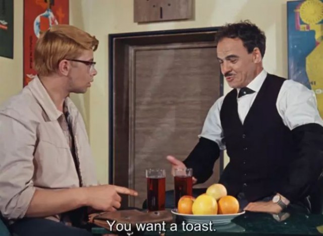 Немец посмотрел "Кавказкую пленницу". Есть вопросы