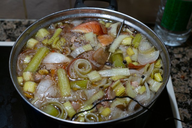 Кулинария: Жареная курица с французским акцентом.