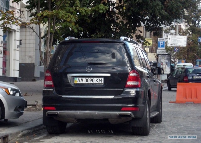 Улыбайтесь вас снимают (с). Кабминовский чинуша