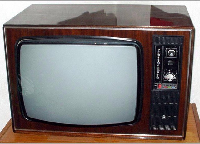 Когда-то мобильные телефоны отличались дизайном.