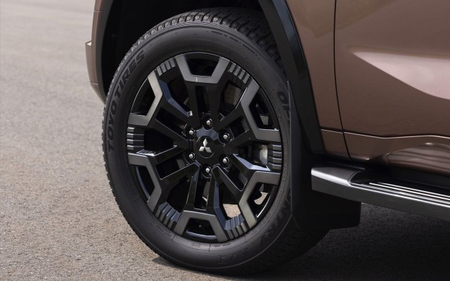 Mitsubishi Motors 2 сентября провела мировую премьеру нового внедорожника Pajero