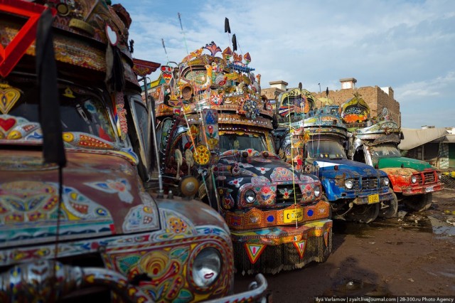 Россия просит Индию помочь с автозапчастями