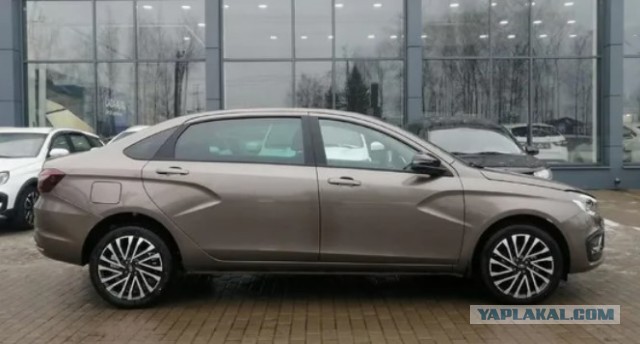 АвтоВАЗ поставил 80 бизнес-седанов Lada Aura в Татарстан