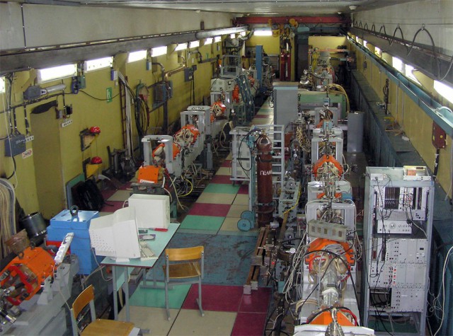Новосибирские физики запустили ускоритель частиц