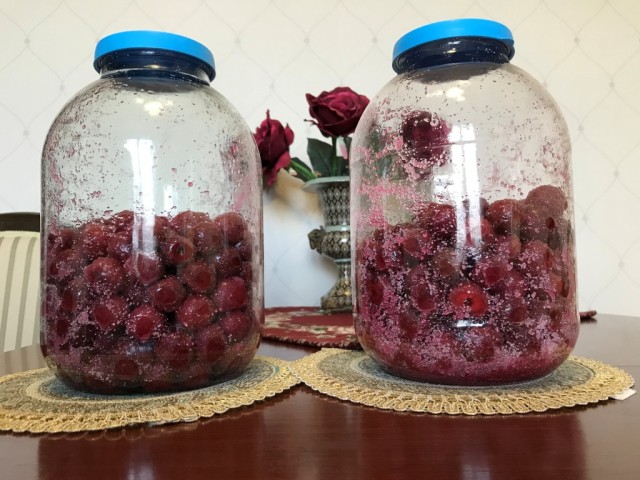 Настойка из чёрной смородины