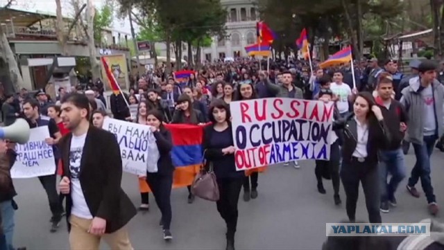 Пашинян запросил у Путина военную помощь.