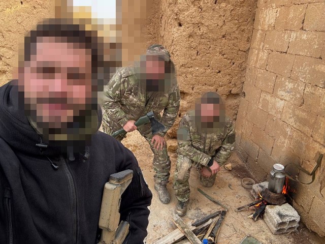 «Если полезут, то получат по соплям»: Картаполов оценил угрозу российским военным базам в Сирии