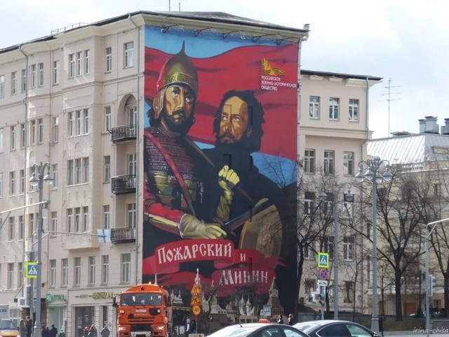 Пошкрябайте там по старым курткам и забытым счетам