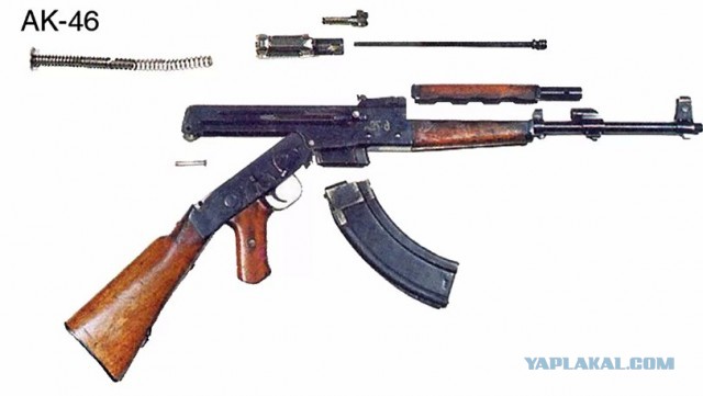 Почему у автомата Калашникова изогнутый рожок. Всё дело в патроне