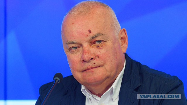 СМИ потеряли Медведева