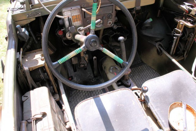 Жук-плавунец: тест-драйв Volkswagen Type 166 Schwimmwagen