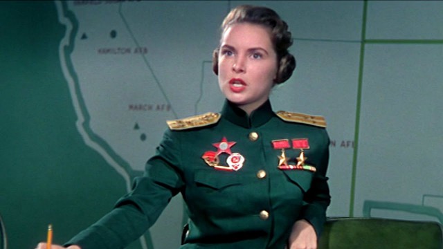 Немного смешные мемы итальянцев о русских
