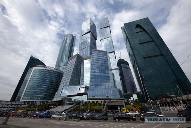 москва сити 2035 в будущем. москоу сити башни. москва 2006 москва сити. москва сити 1997. небоскребы москва сити вид снизу.