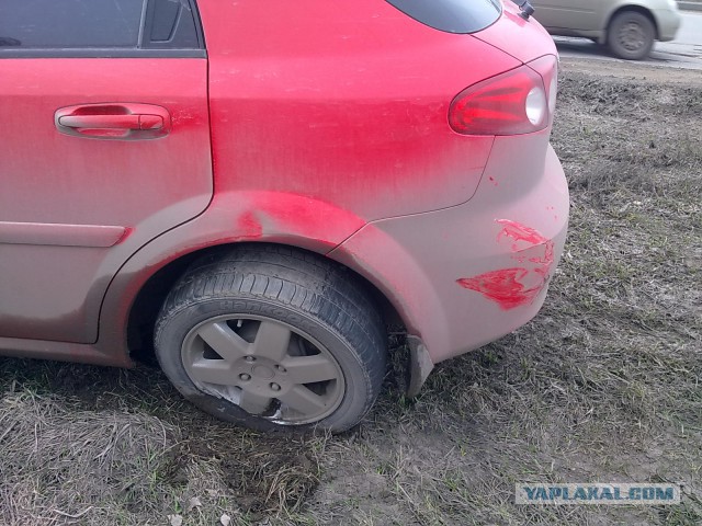 Наглый водятел.