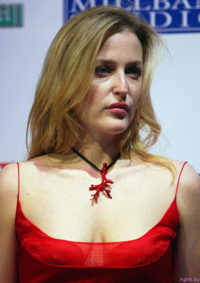 Gillian Anderson. Агент Скалли!