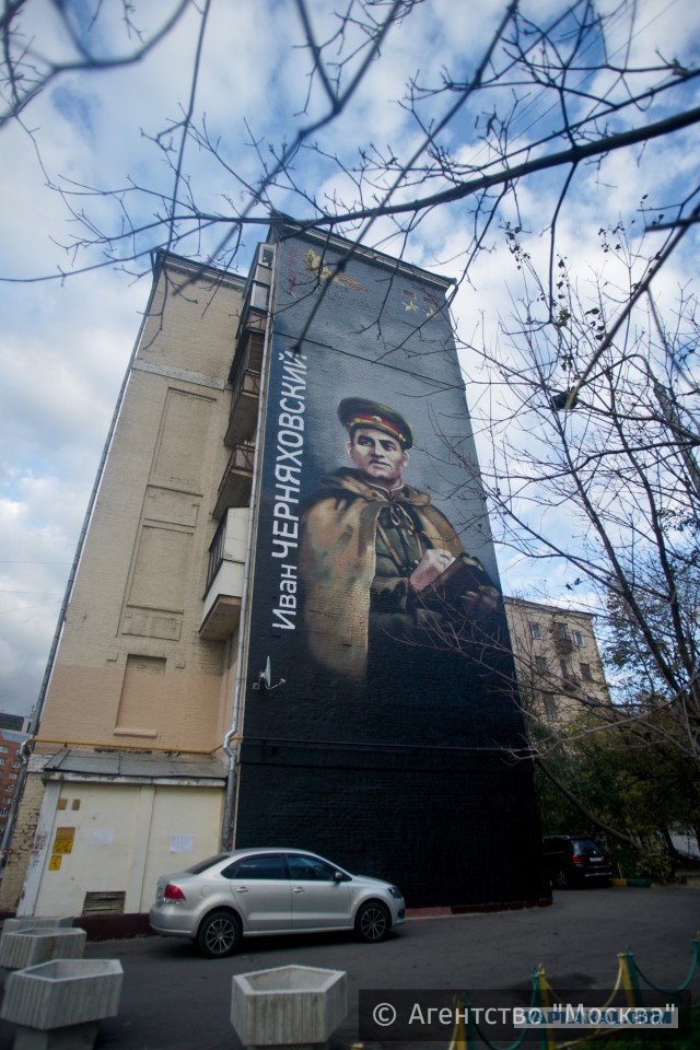 Граффити стрит-арт художников HoodGraff в Санкт-Петербурге