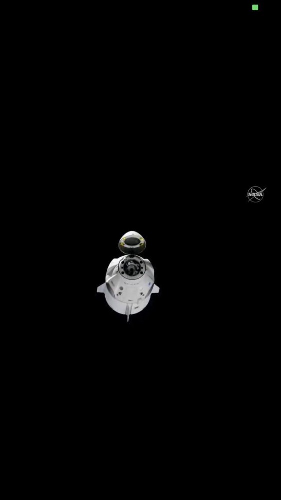 Первая посадка Dragon v2 от Spacex