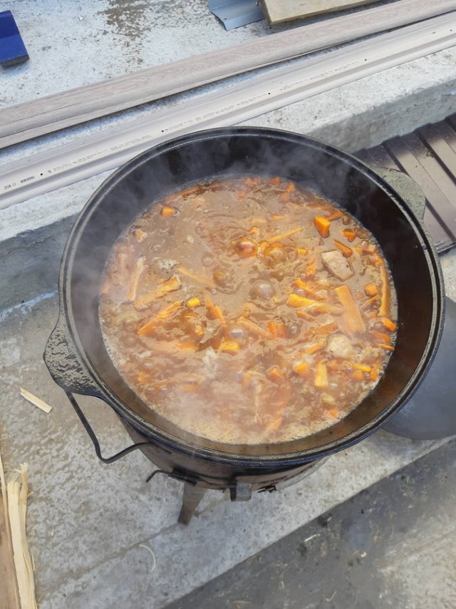 Баня, сарай, беседка, плов и т. д.