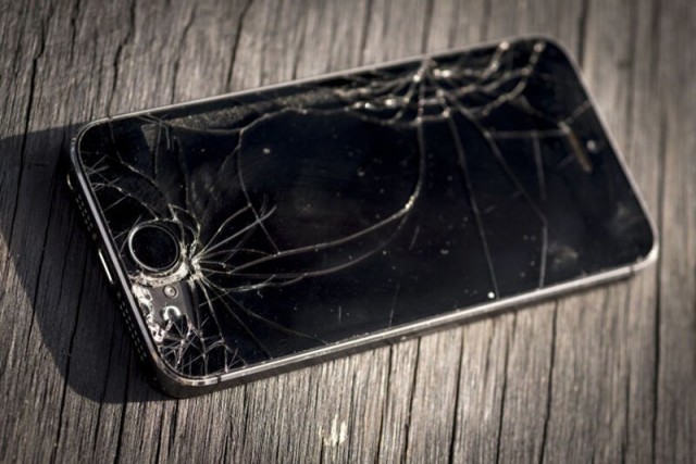 Эльдар Муртазин: владение iPhone показывает вашу глупость, а не достаток