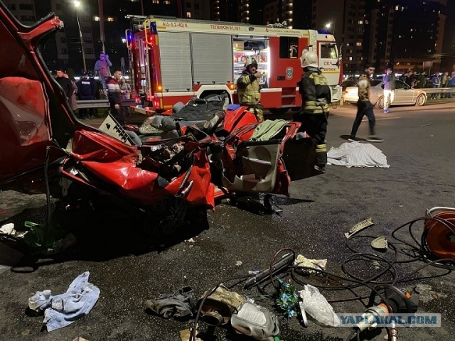 Две девушки погибли в двойном ДТП в Воронеже