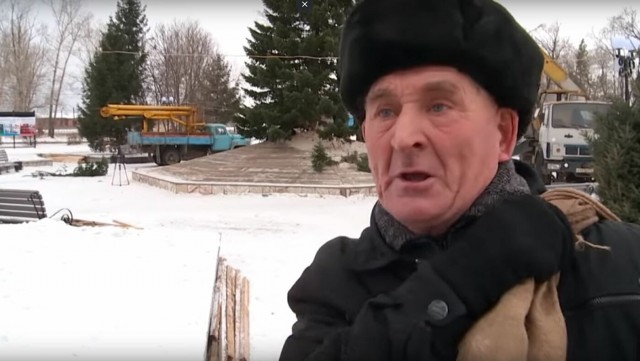 Власти Воронежа вновь отказались от установки новогодней ёлки за копейку