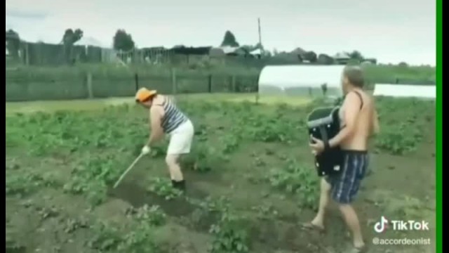 С такой женой и друзья не нужны