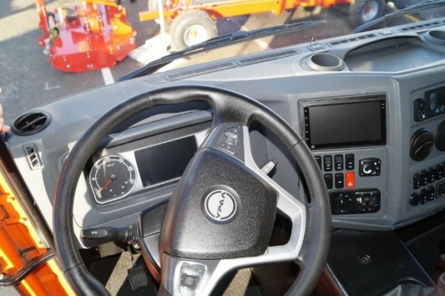 «Урал» выпустил новые автомобили для перевозки сельхозгрузов