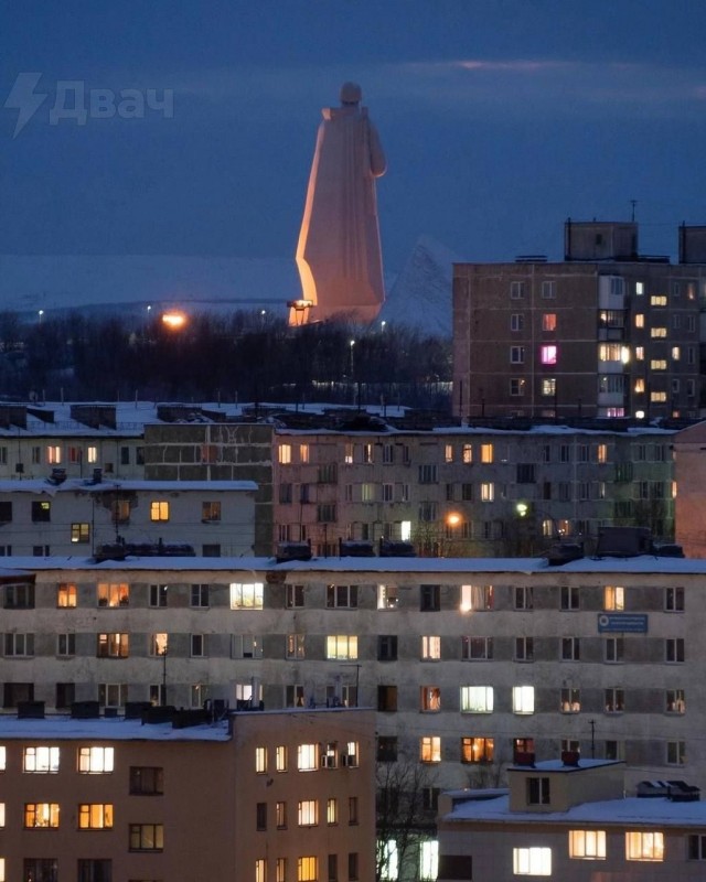 Посмотрите, как завораживающе выглядит «Алёша» — памятник защитникам Советского Заполярья