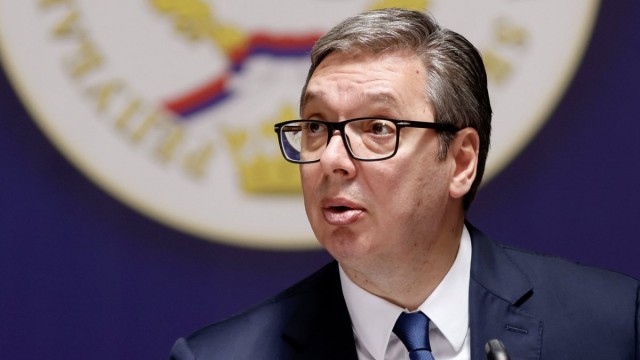 Власти Латвии и Литвы отказались пропустить самолет президента Сербии Александара Вучича