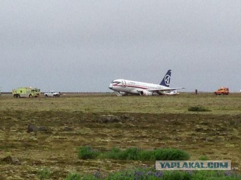 Авария самолета Sukhoi Superjet 100 на KEF
