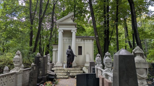Наливая мертвым вы спасаете живых.