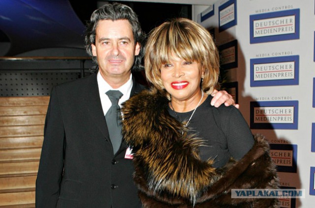 Звезды и их молодые любовники