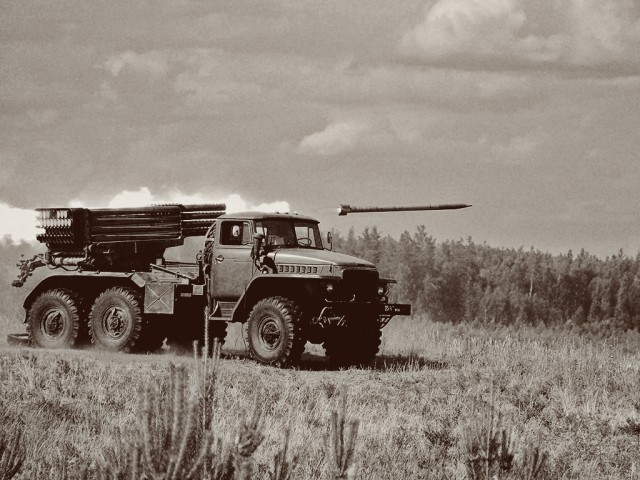 Ну что, с Днём Советской Армии и Военно-Морского Флота!