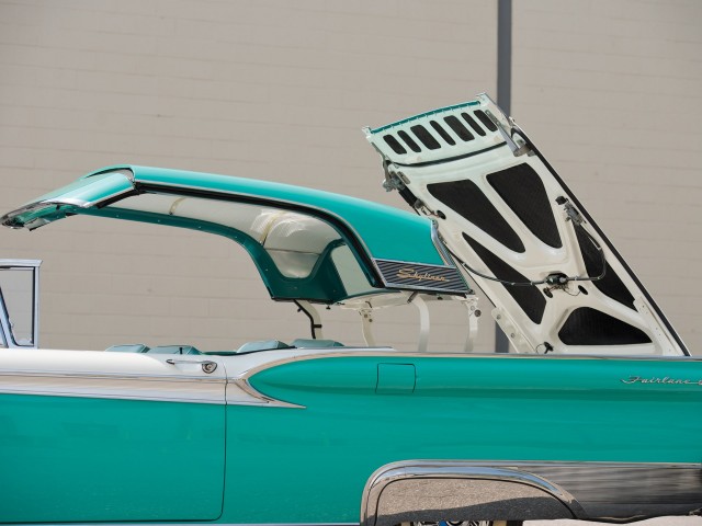 1959 Ford Fairlane 500 Galaxie Skyliner. Автопятница №51