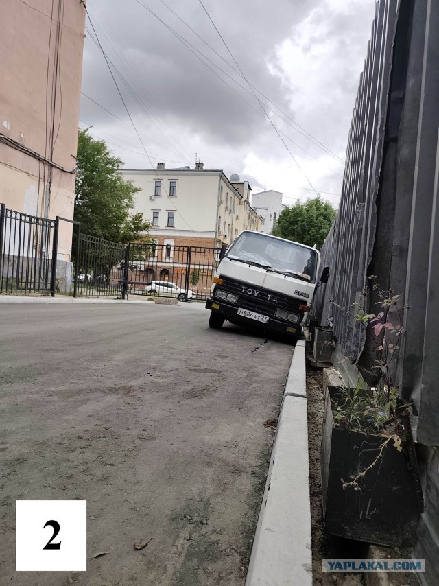«Стройка века» в центре Хабаровска гробит дом века, а власти советуют «продолжать наблюдать». Фильм «Дурак» 2025года. Нужна помо