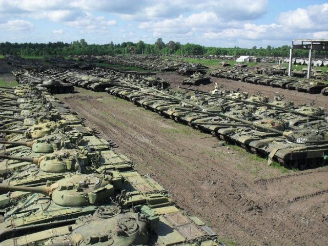 10 могучих танковых кладбищ и заброшенных мест