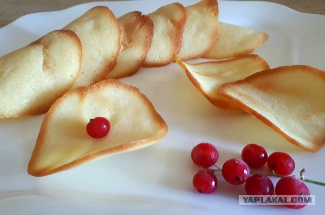 #ДРЯПнем! Перепелка с молодым горошком и соусом из морошки.