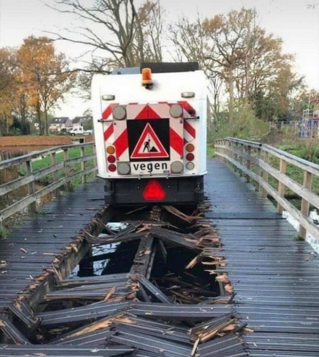 Фото из разряда "шо здесь происходит"?