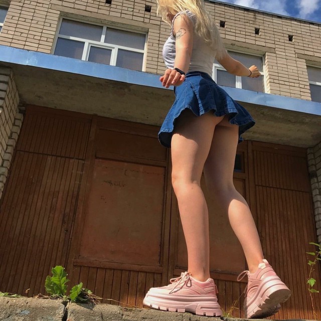 Джинсовые девушки опять