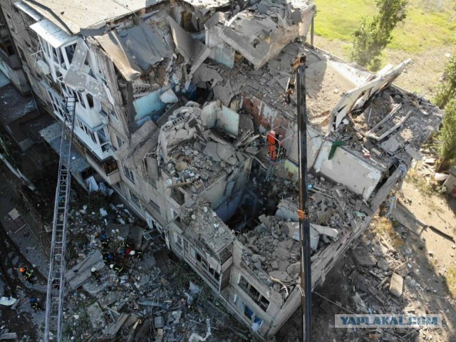 Видео  с камер видеонаблюдения во время  удара по Кремнчугу