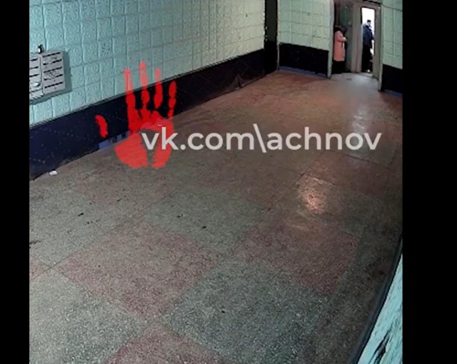 В Челябинске На улице Марченко мужчина на глазах у свидетелей убил человека в лифте