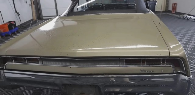 Старый Pontiac помыли впервые за 40 лет