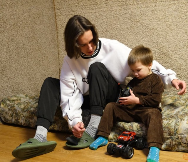 Как в Парголово живет семья с четырнадцатью своими детьми