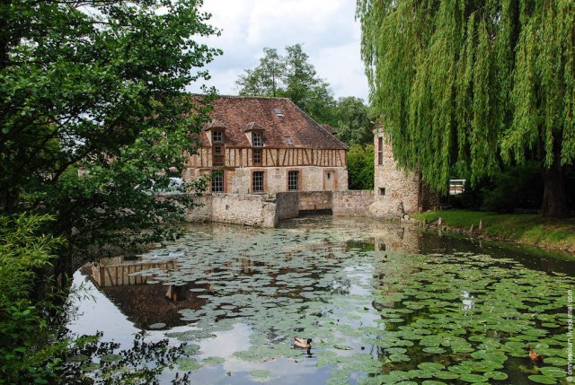 Нетуристическая деревня Шодон