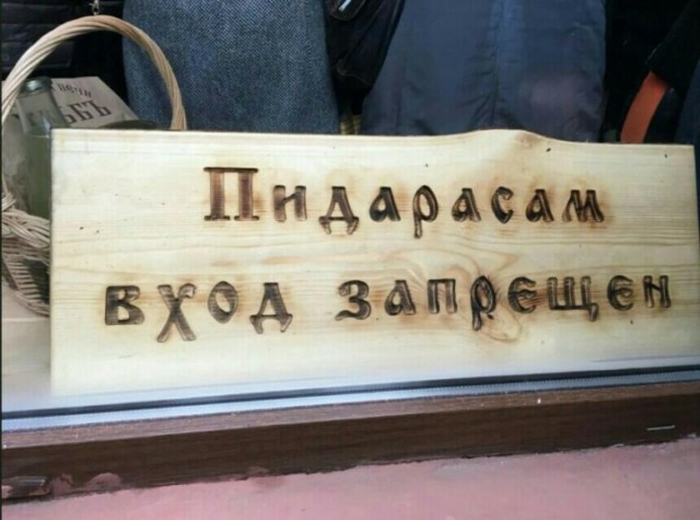 Тысячи ненужных автомобилей Лада скопились на стоянках АвтоВАЗа и дилеров