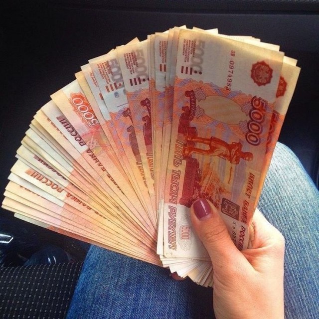 Стали известны регионы России с самыми высокими и низкими зарплатами